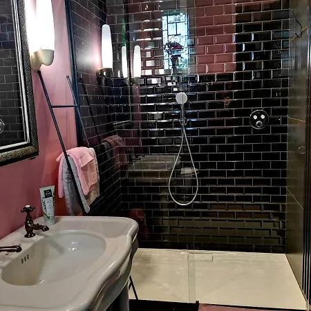 La Du Pre Du Cerf Bed & Breakfast