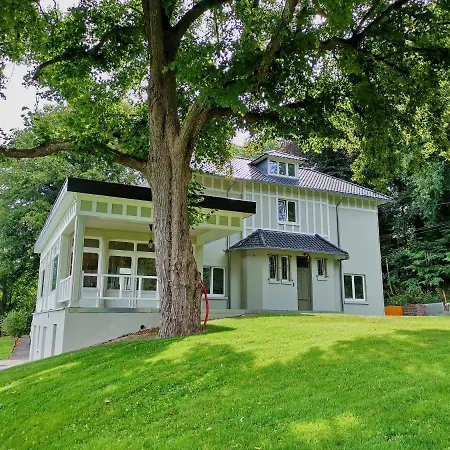 La Du Pre Du Cerf Bed & Breakfast