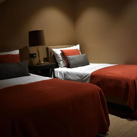 La Du Pre Du Cerf Bed & Breakfast *