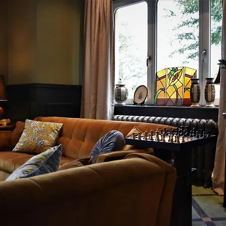 La Du Pre Du Cerf Bed & Breakfast Spa