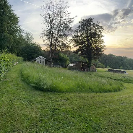 La Du Pre Du Cerf---------- Tarif Preferentiel 2 Nuits------- Bed & Breakfast Spa