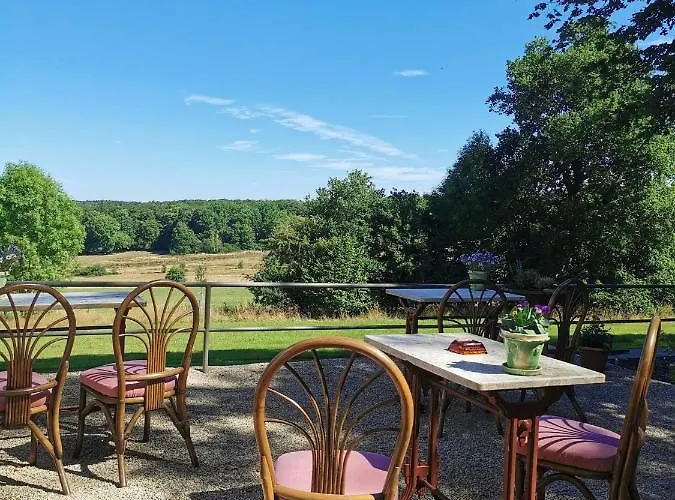 La Du Pre Du Cerf---------- Tarif Preferentiel 2 Nuits------- Bed & Breakfast 3*